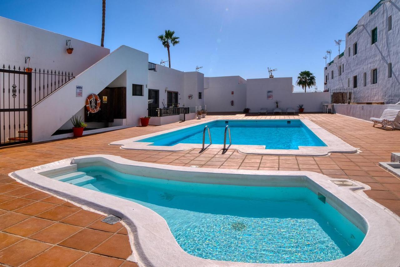 Villa Sea Waves Lanzarote 500M From Playa Grande Big Terrace And Pool à Puerto del Carmen  Extérieur photo