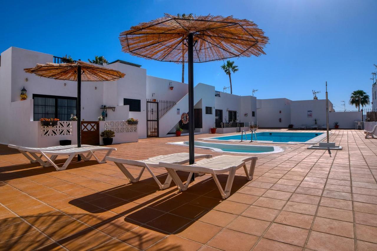 Villa Sea Waves Lanzarote 500M From Playa Grande Big Terrace And Pool à Puerto del Carmen  Extérieur photo